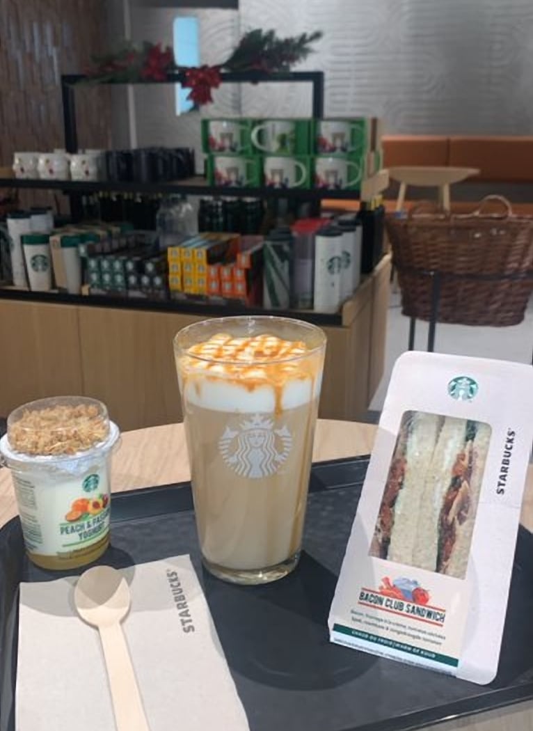 Starbucks T1 ZR Portes 10- 38 3